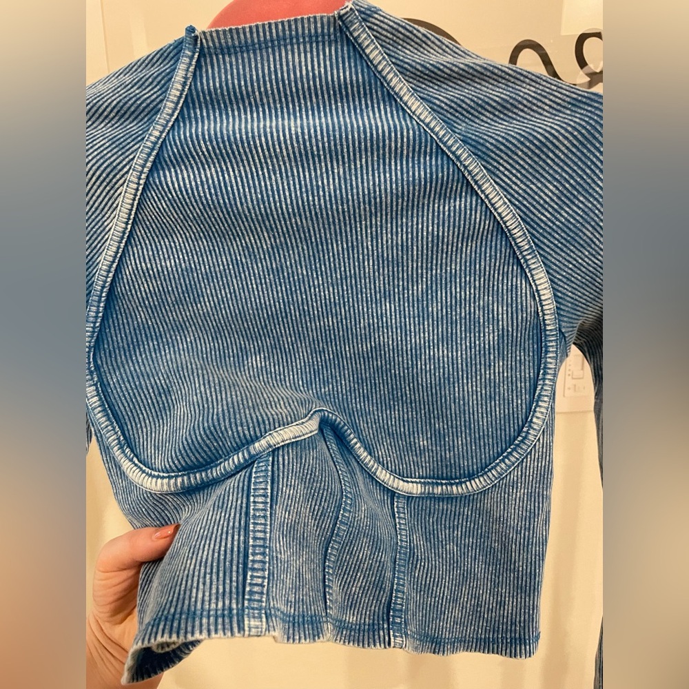 NWT ribbed cropped long sleeve top - Picture 6 of 8